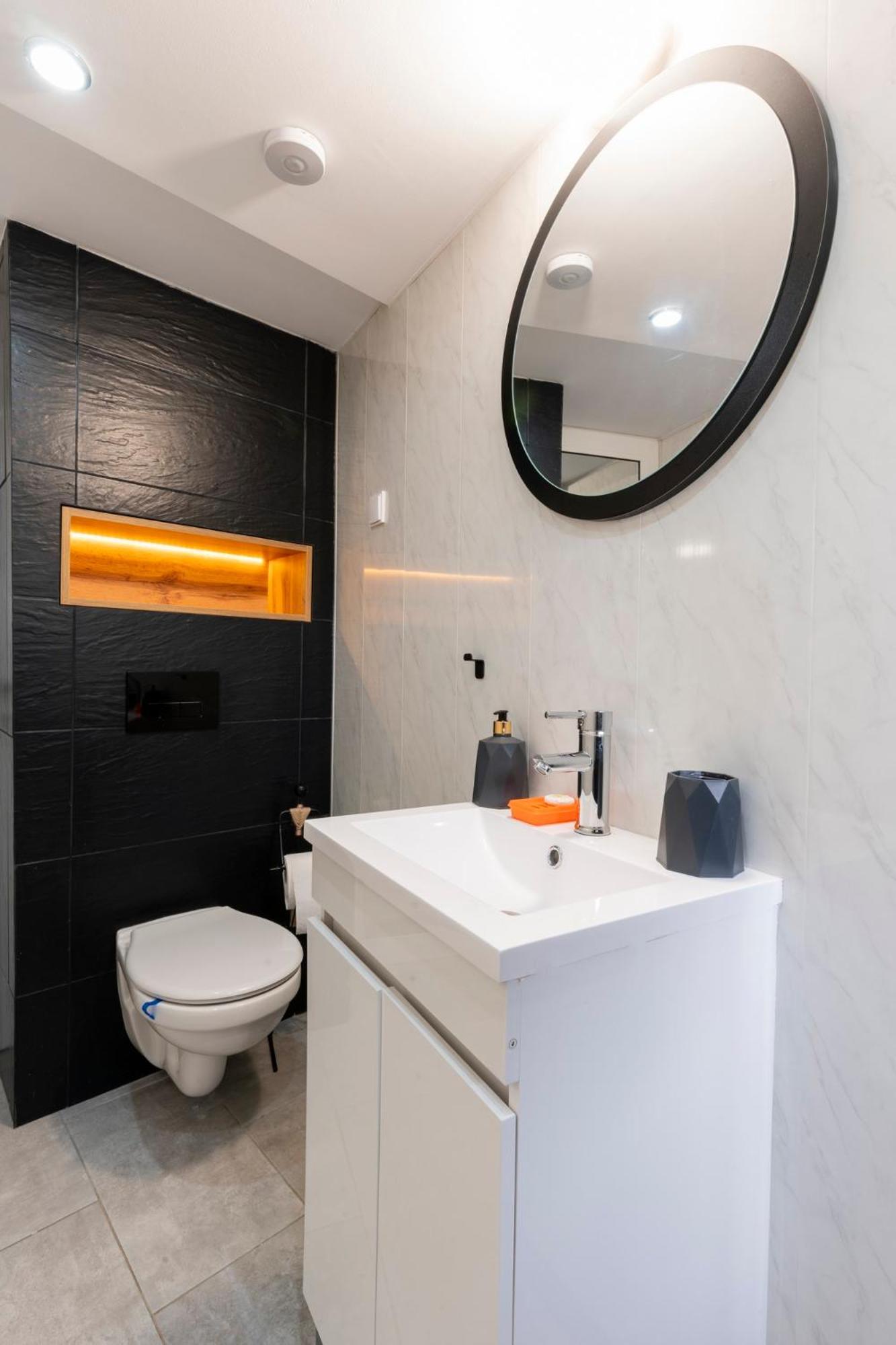 Bobevata Guest House - Floor 2 - Stunning View Old Town Veliko Tarnovo Exterior foto