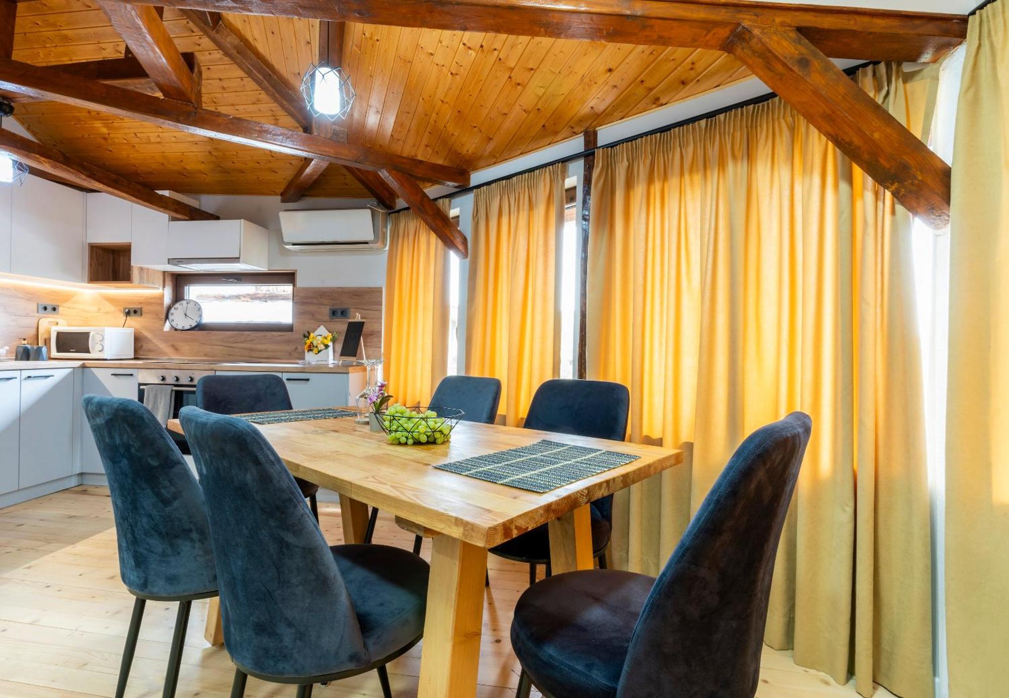 Bobevata Guest House - Floor 2 - Stunning View Old Town Veliko Tarnovo Exterior foto