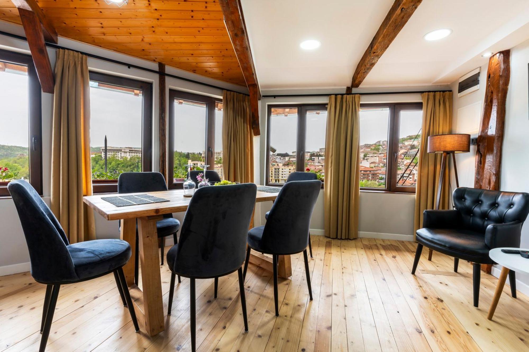 Bobevata Guest House - Floor 2 - Stunning View Old Town Veliko Tarnovo Exterior foto