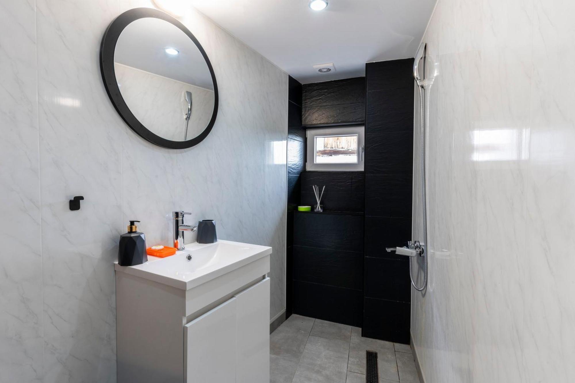 Bobevata Guest House - Floor 2 - Stunning View Old Town Veliko Tarnovo Exterior foto