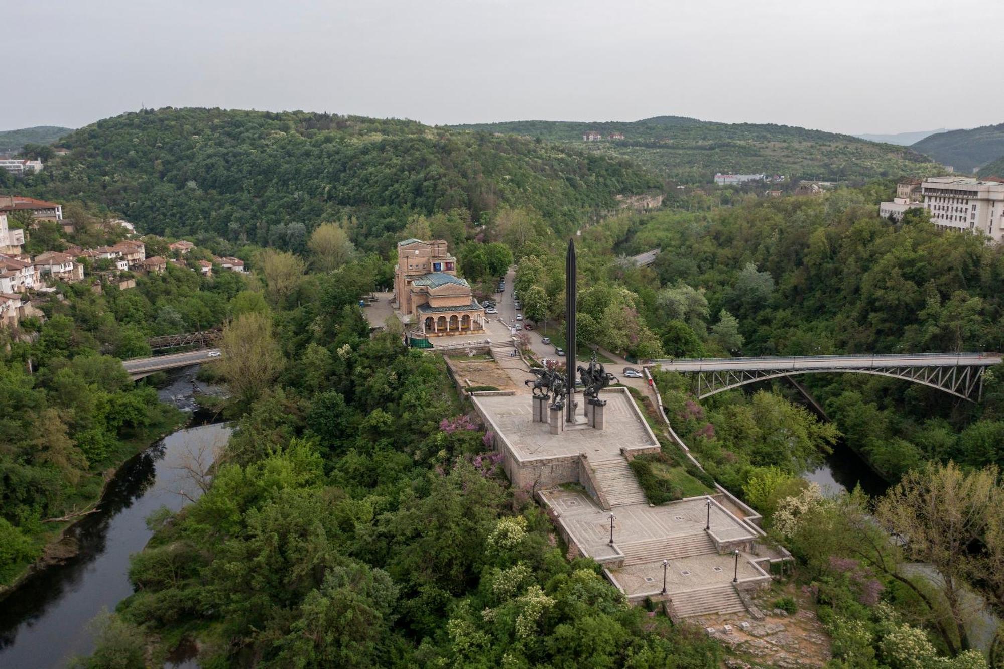 Bobevata Guest House - Floor 2 - Stunning View Old Town Veliko Tarnovo Exterior foto