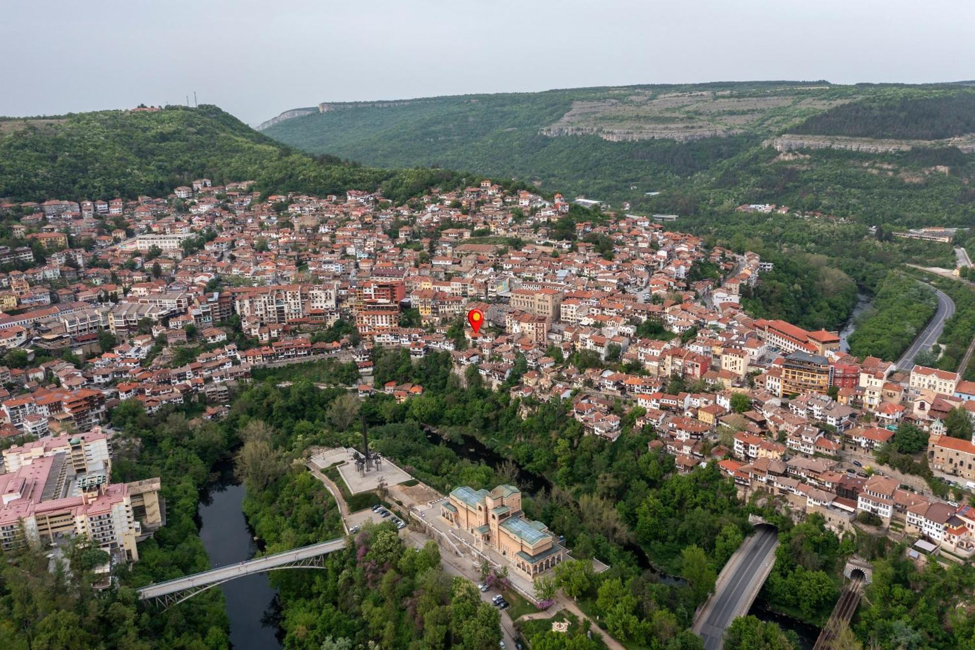 Bobevata Guest House - Floor 2 - Stunning View Old Town Veliko Tarnovo Exterior foto